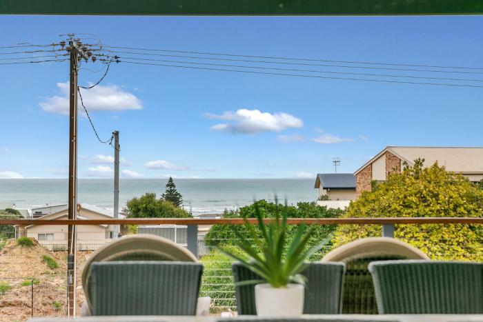 108 Morrison Luxury Beach House with Sea Views Middleton Beach Holiday Rental