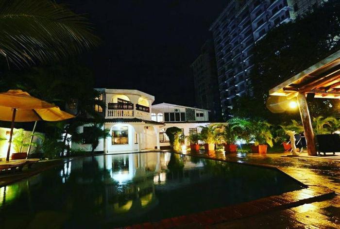 Pontoon Residences & Suites