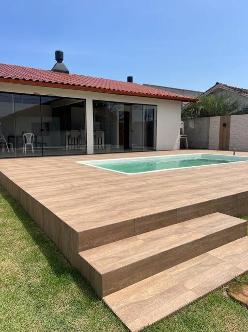 Casa de praia em Pinheira SC com piscina