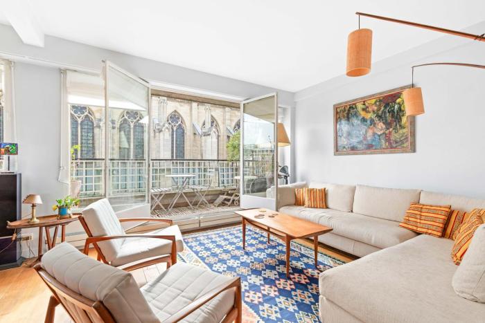 paris invalides vue Tour Eiffel duplex