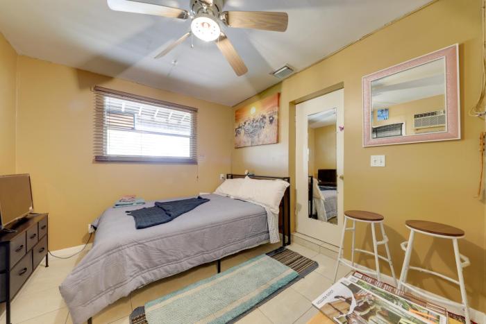 8 Mi to Beach Pet-Friendly Fort Lauderdale Studio