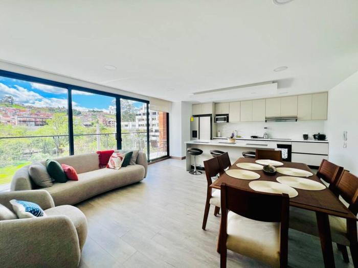 Dpto de Lujo Vista Terraza Cuenca Centro 5 min