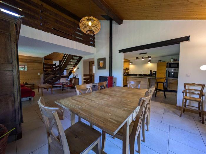 Chalet rénové 12 pers, 5 ch, parking, poêle, sud-ouest - FR-1-342-321