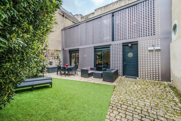 Maison darchitecte centre Tours jardin, climatisation, parking 5 p