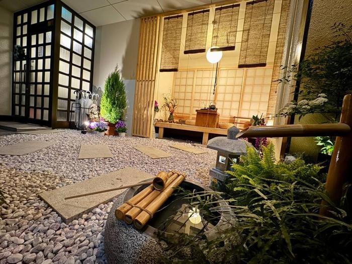 6 minutes to Namba facility on the 2nd floor