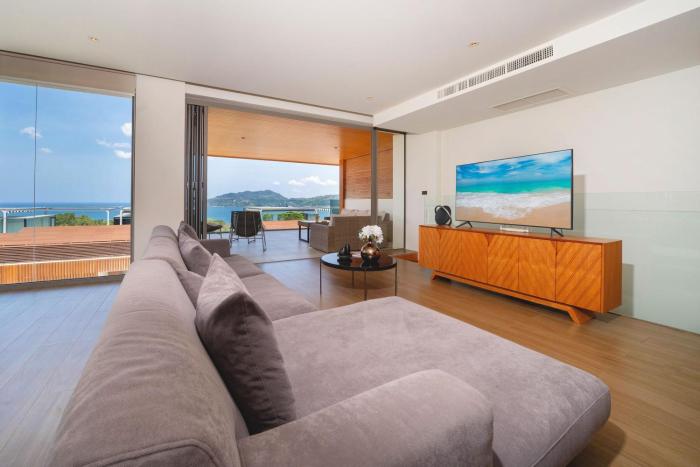 Luxury Ocean View 2BR Apartment 82 in Sapphire Bay Residence, near Patong and Paradise Beach