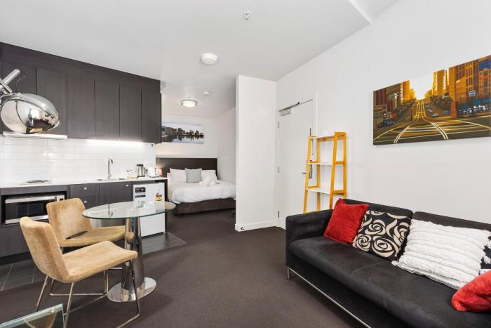 Cozy 1BR Apt in Downtown Melbourne w Wi-Fi