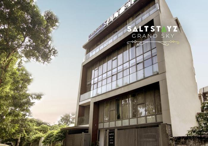 Saltstayz- Unitech Cyber Park & Sector 39