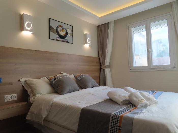 Chambre deux personnes avec salle de bain privative