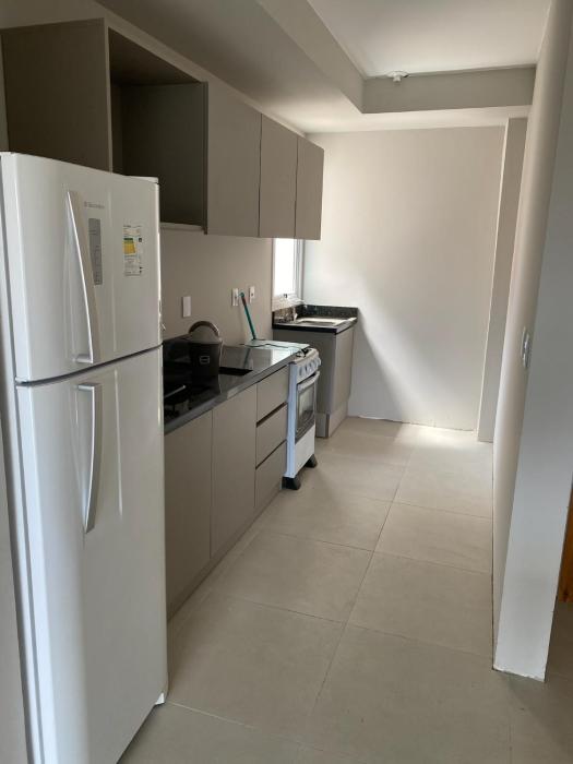 Ótimo apto a 50 m da areia churrasqueira 2Q 2 banheiros 202