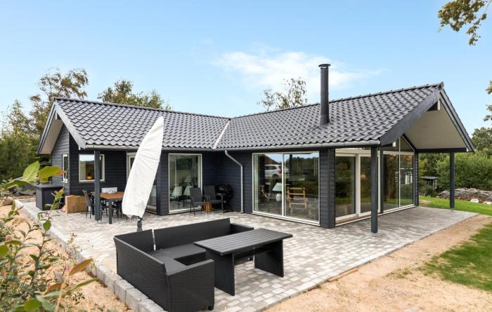 Nice Home In Knebel With House Sea View