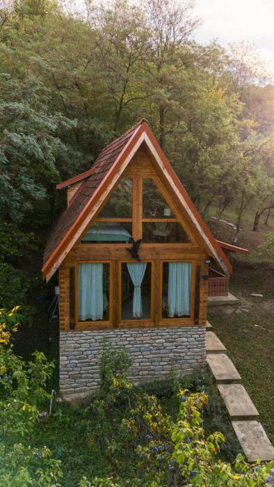 La sat - Blândă Mărie