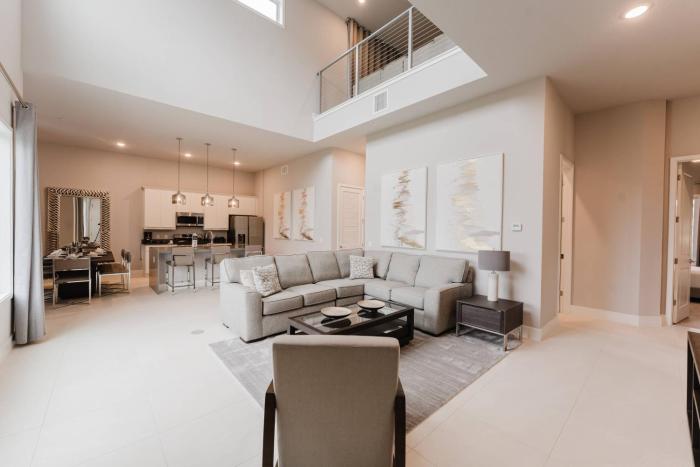 226 Spectrum Resort new Loft 12guests near Disney