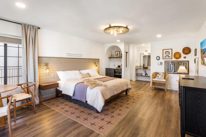 Inn History Tombstone