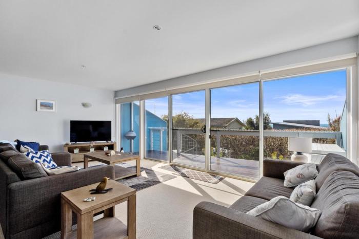 Osbourne walk to beach