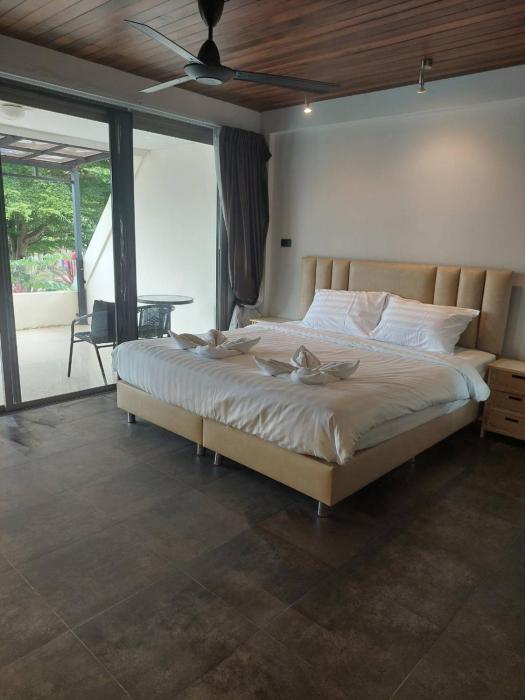 The green golf resident 106