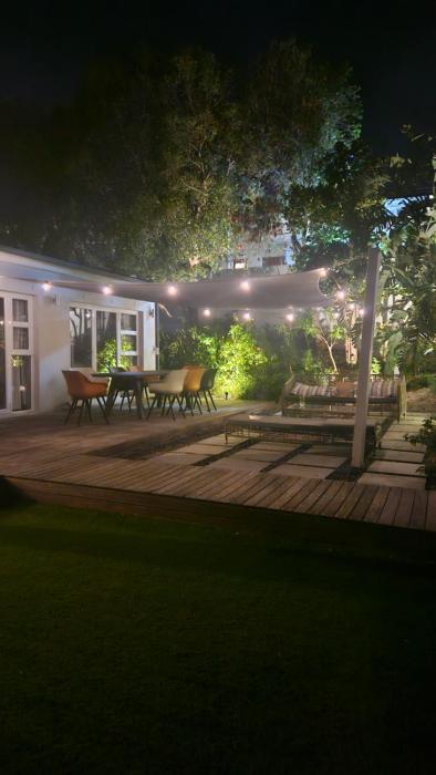 Spacious Family Home with Wood Fired Hot Tub