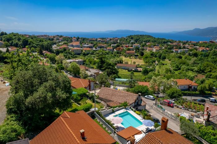 SROK luxury apartment with pool