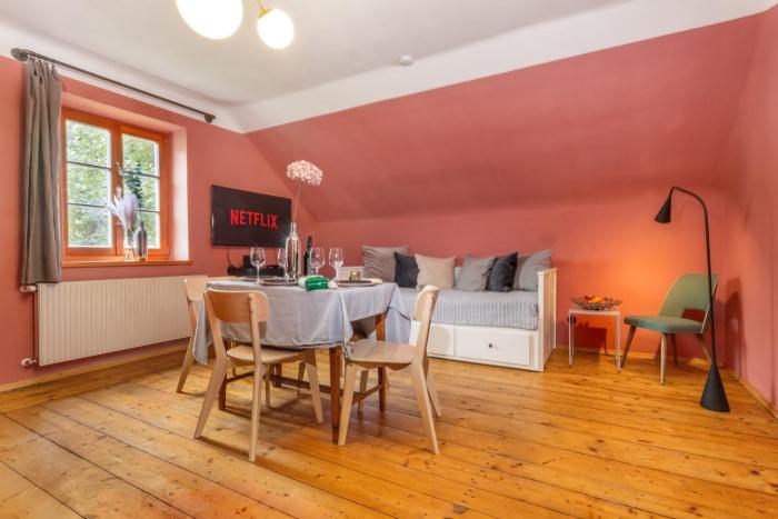 City-Loft in Villa 100und10 - Charmantes Dachstudio beim Lendkanal