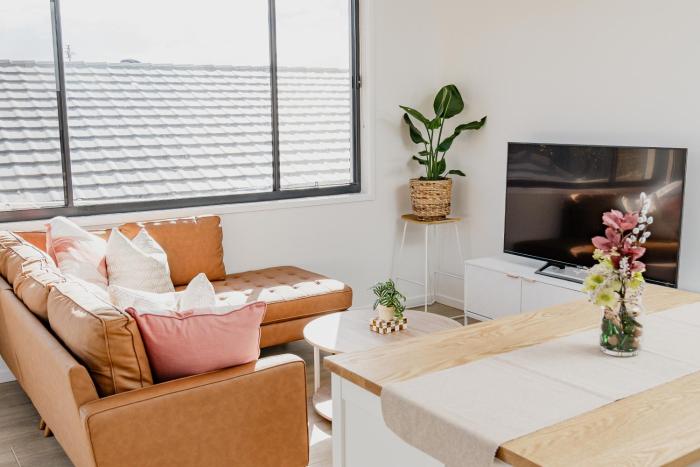 Entire Unit 02 Rooms 04 King Single Beds 11 kms to Goldcoast Airport