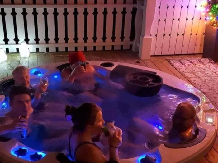 Awesome Home In Jämjö With 2 Bedrooms