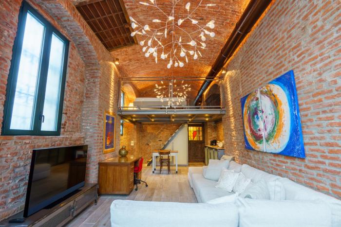 Green Moon-Emme Loft