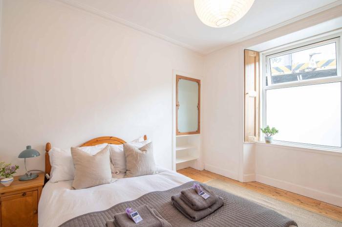 Artists Flat 7 min to R Mile