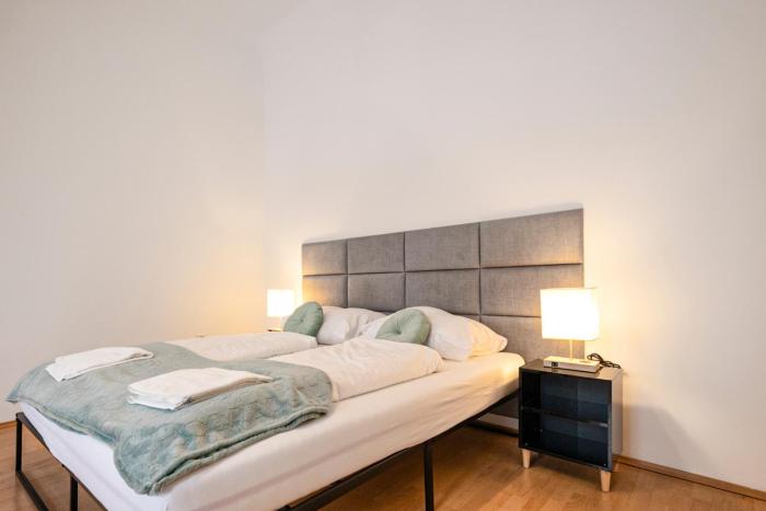 Amazing 2BR Shared Apt Only 7 Min to Wiener Stadthalle