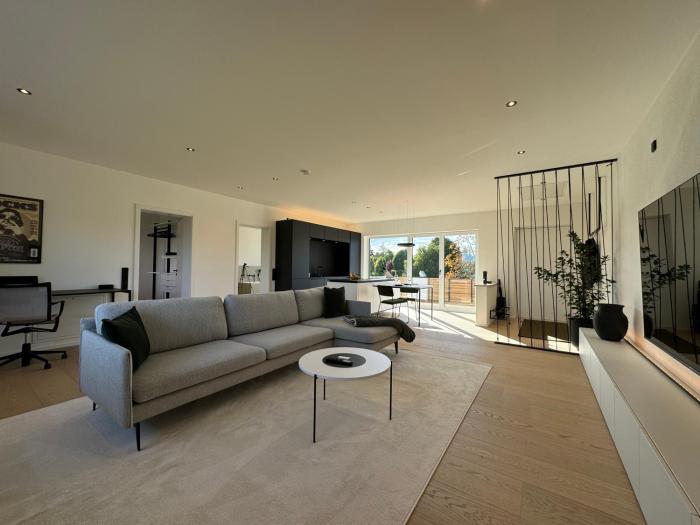 Neues Repräsentatives Designer Loft im Herzen Bayerns