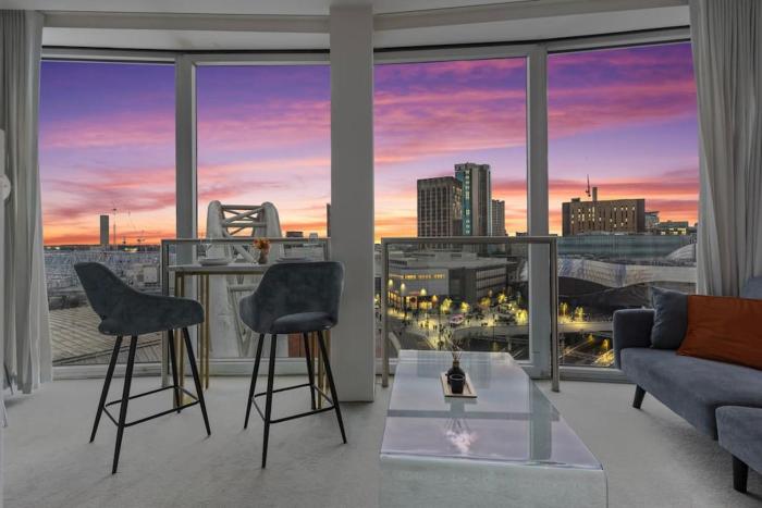 Luxury Rotunda Studio with FREE Voucher in New Street