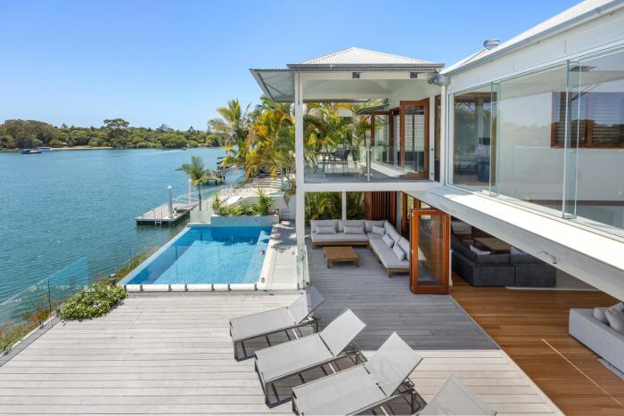 Riverside Elegance on Noosa Parade