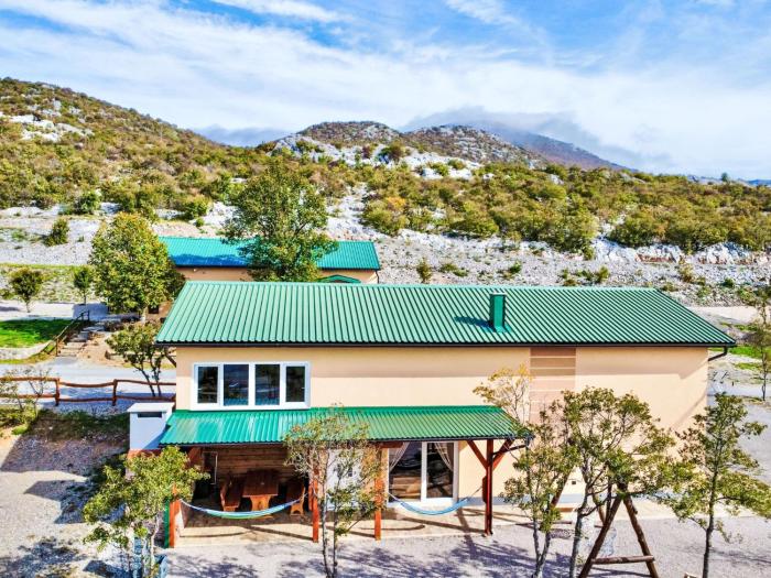 Holiday Home Iva & Lea by Interhome