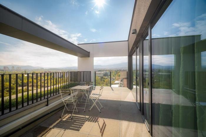 My Campus 1 bdrm, Mountain view, Free parking, Self check-in