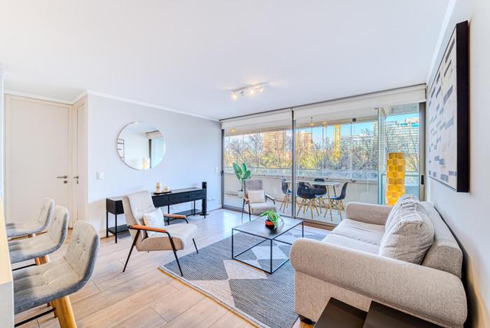 Citadel View 2BR Balcony & Parking