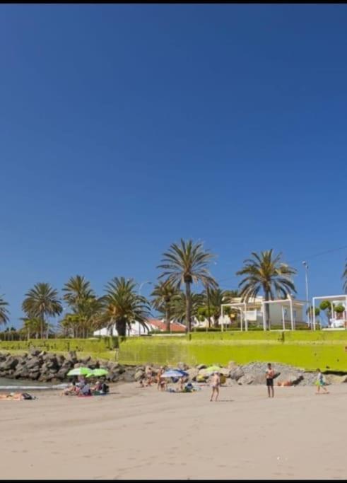 Piscina club pasito blanco