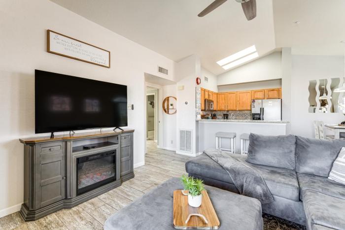 Walk to Rotary Park Lake Havasu City Condo