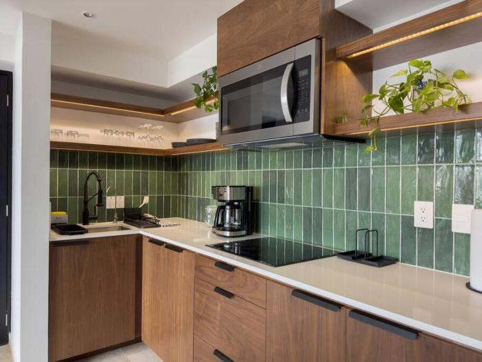 NEW Urban Oasis with amazing views