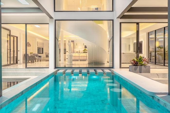 Moonlight Luxury Pool Villa & Yahaha