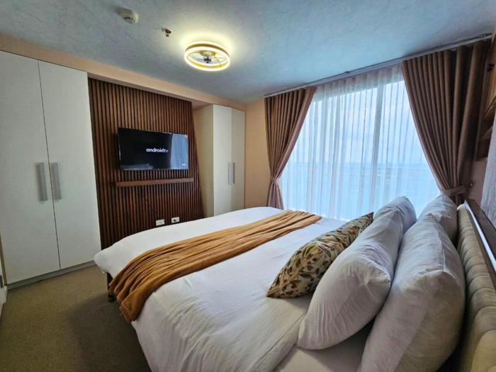 Sea La Vie at Azure North