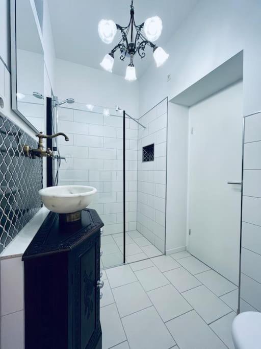 Große 80qm Wohnung mit mehreren Zimmern