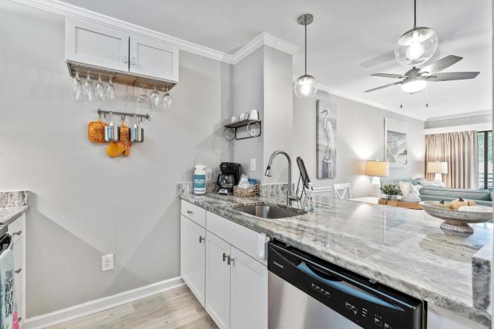 Cozy 2 Bedroom Condo at Ocean Creek Resort