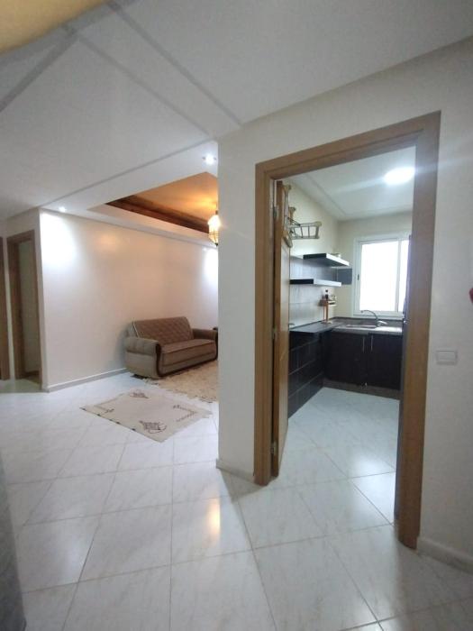 Appartement très propre lumineux en moyen standing a résidence klk darbouza