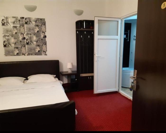 Piața Sfatului House