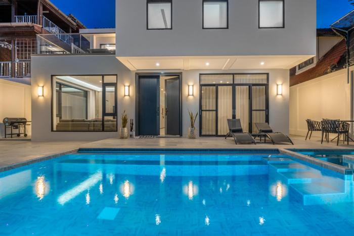 T M L-Urban 4 bedroom-independent swimming pool and KTV