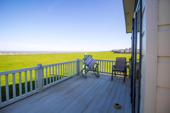 Beautiful Caravan Full Sea Views At Broadland Sands In Suffolk Ref 20095Bs