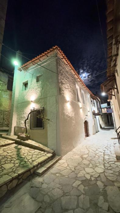 Orechova - orech+ova