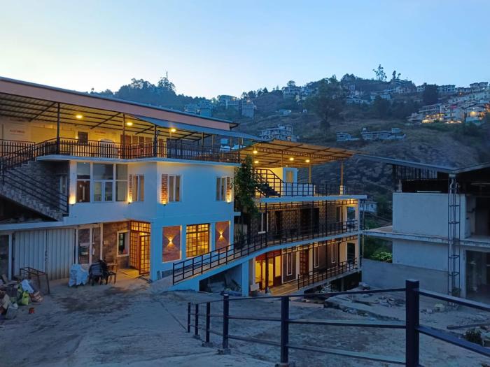 Misty Valley Inn