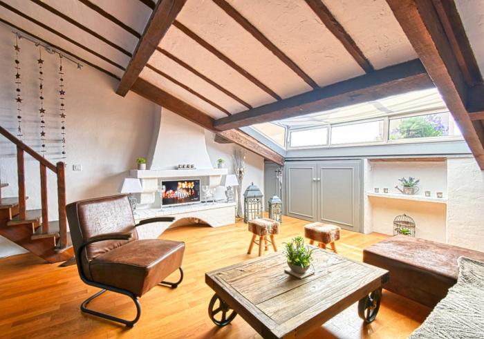 LE BOISE merveilleux duplex rustique, excellent emplacement à quelques pas du Palais