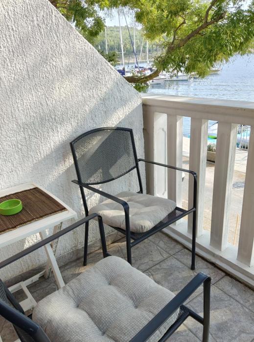 Apartment in Jadranovo with sea view, balcony, air conditioning, Wi-Fi (3856-1)