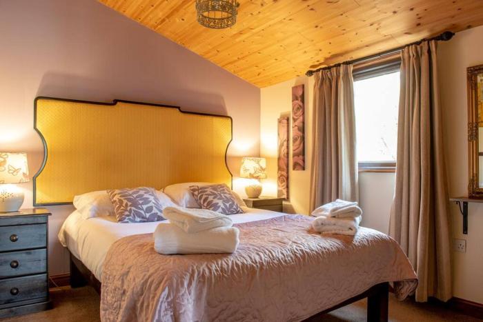 Harvest 13 Lodge, Yellowtop Country Park